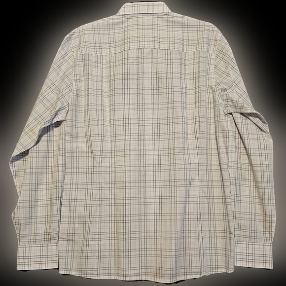 Antigua Men's Michigan Dress Shirt size medium - Picture 2 of 4